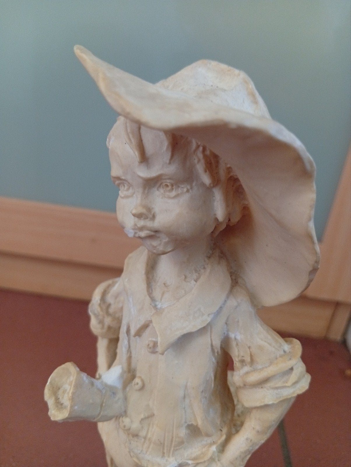 Figurine vintage pour garçon avec flûte/corne sur socle en b, Enlèvement ou Envoi
