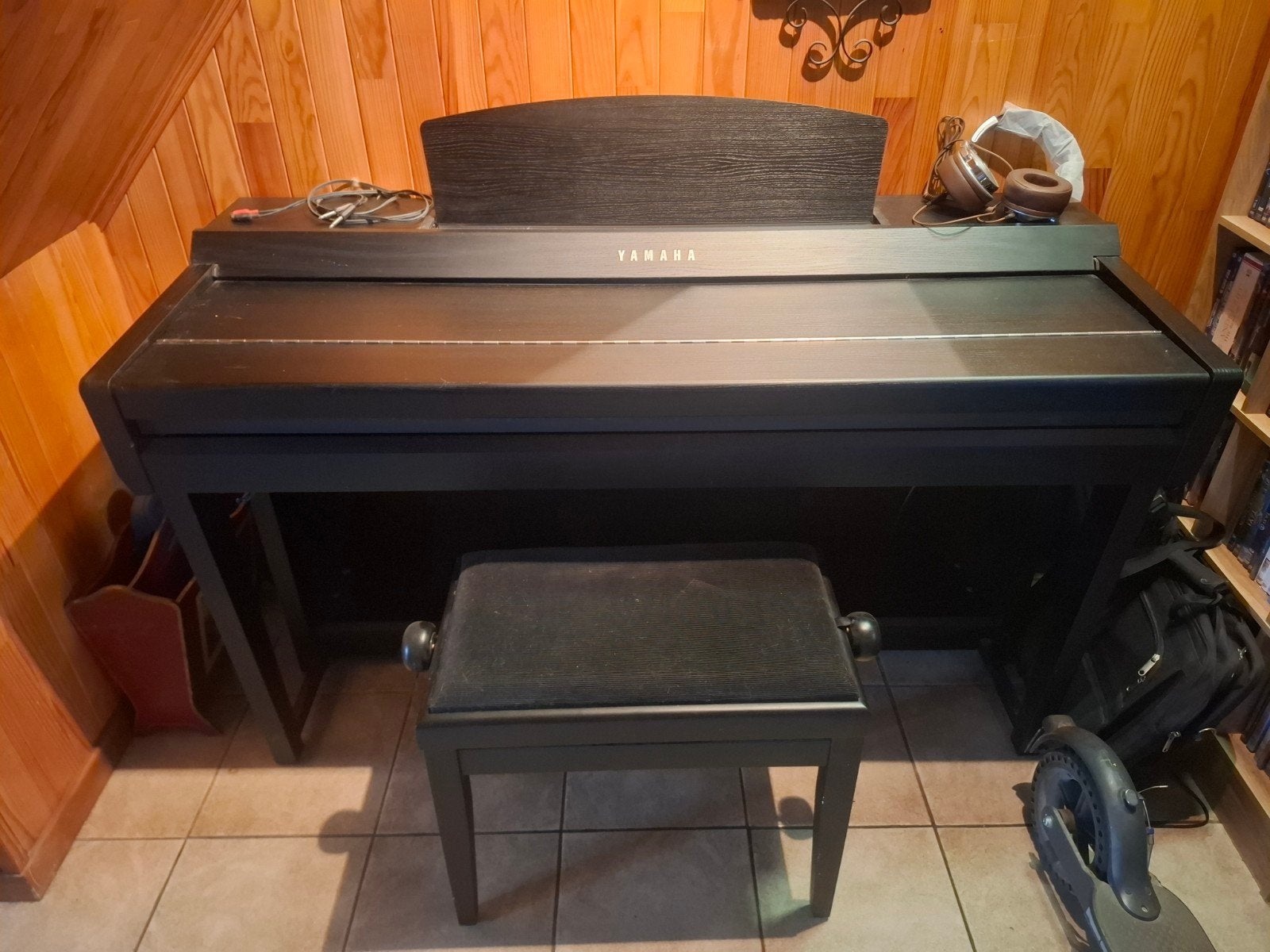 Yamaha CVP605, Muziek en Instrumenten, Ophalen, Zo goed als nieuw, Zwart, Overige typen