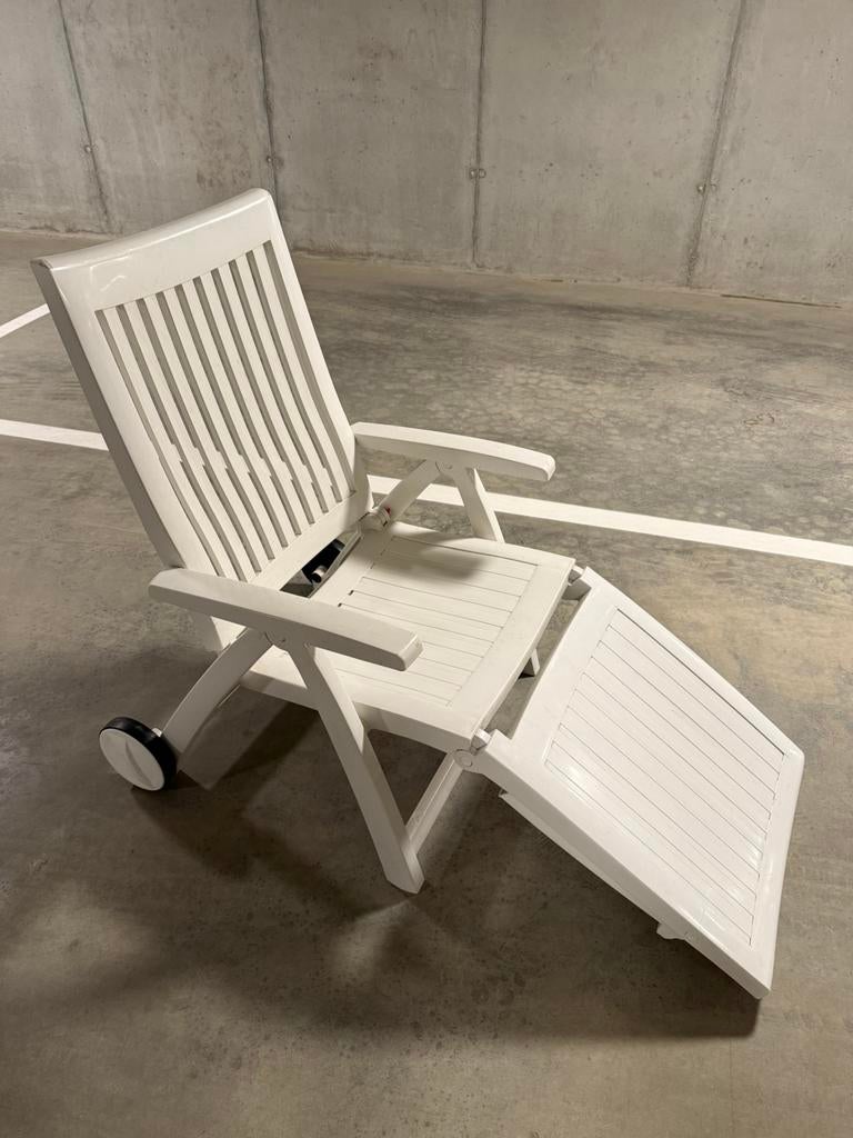 Kettler summer lounger with wheels, Tuin en Terras, Ophalen, Zo goed als nieuw, Plastic