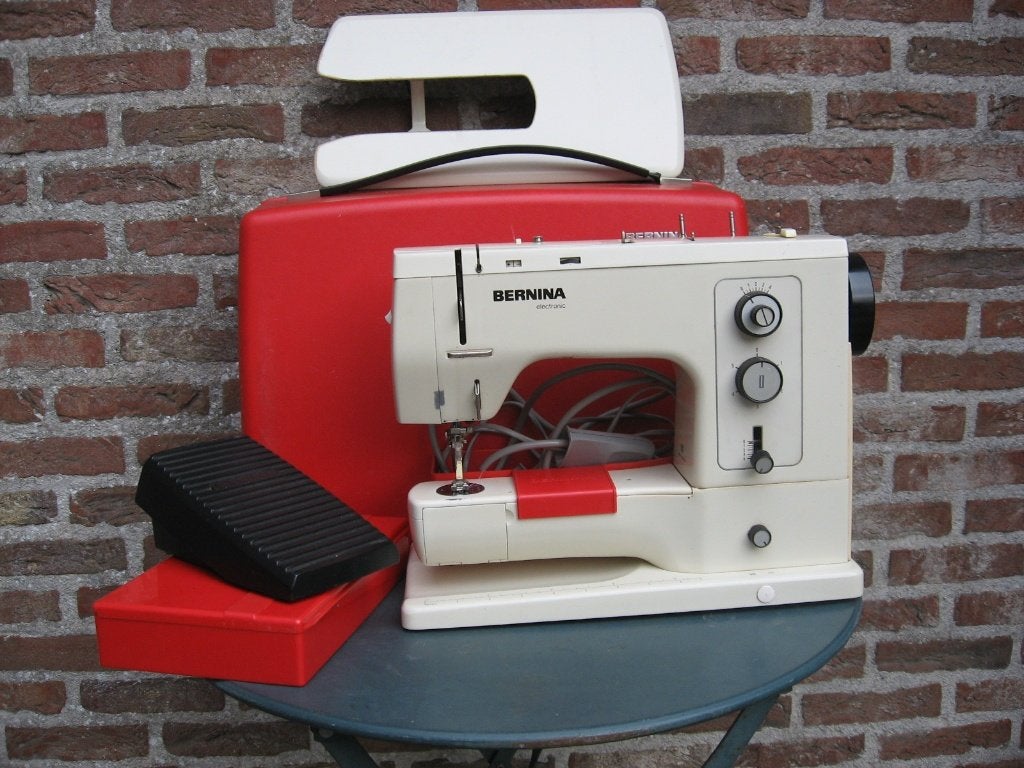 Machine à coudre Bernina 830, Enlèvement, Utilisé, Machine à coudre, Bernina