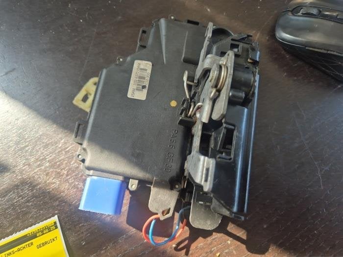 Deurslot Mechaniek 4Deurs links-achter van een Volkswagen Po, Gebruikt, -, Volkswagen, -