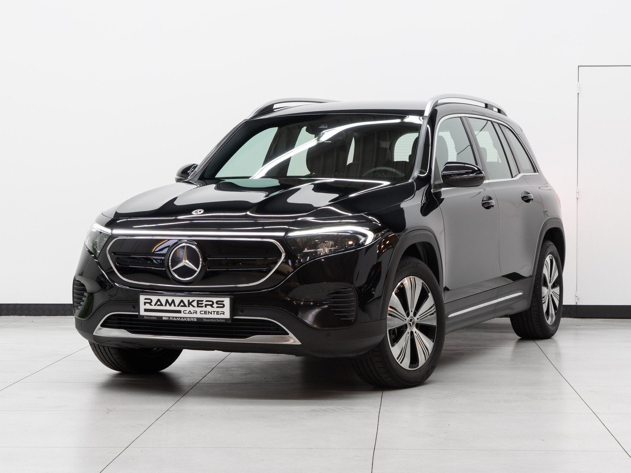 Mercedes-Benz EQB 250 Progressive Line | Dodehoek Camera LED, Auto's, Gebruikt, https://public.car-pass.be/vhr/f7644e78-02d7-421f-baa0-4129092d5f22