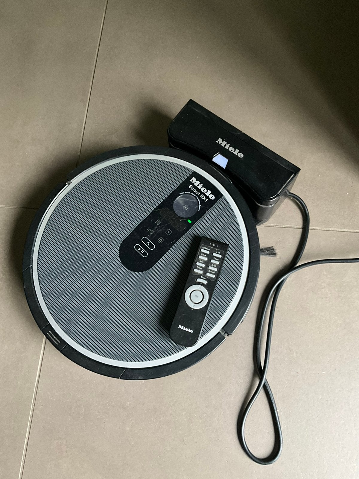Miele scout rx1 robotstofzuiger, Elektronische apparatuur, Gebruikt, Draadloos, Ophalen of Verzenden, Robotstofzuiger
