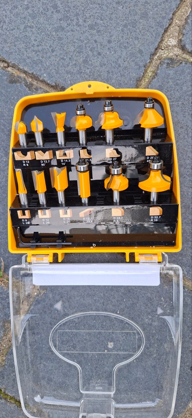 Defonceuse Fraiseuse Dewalt, Enlèvement