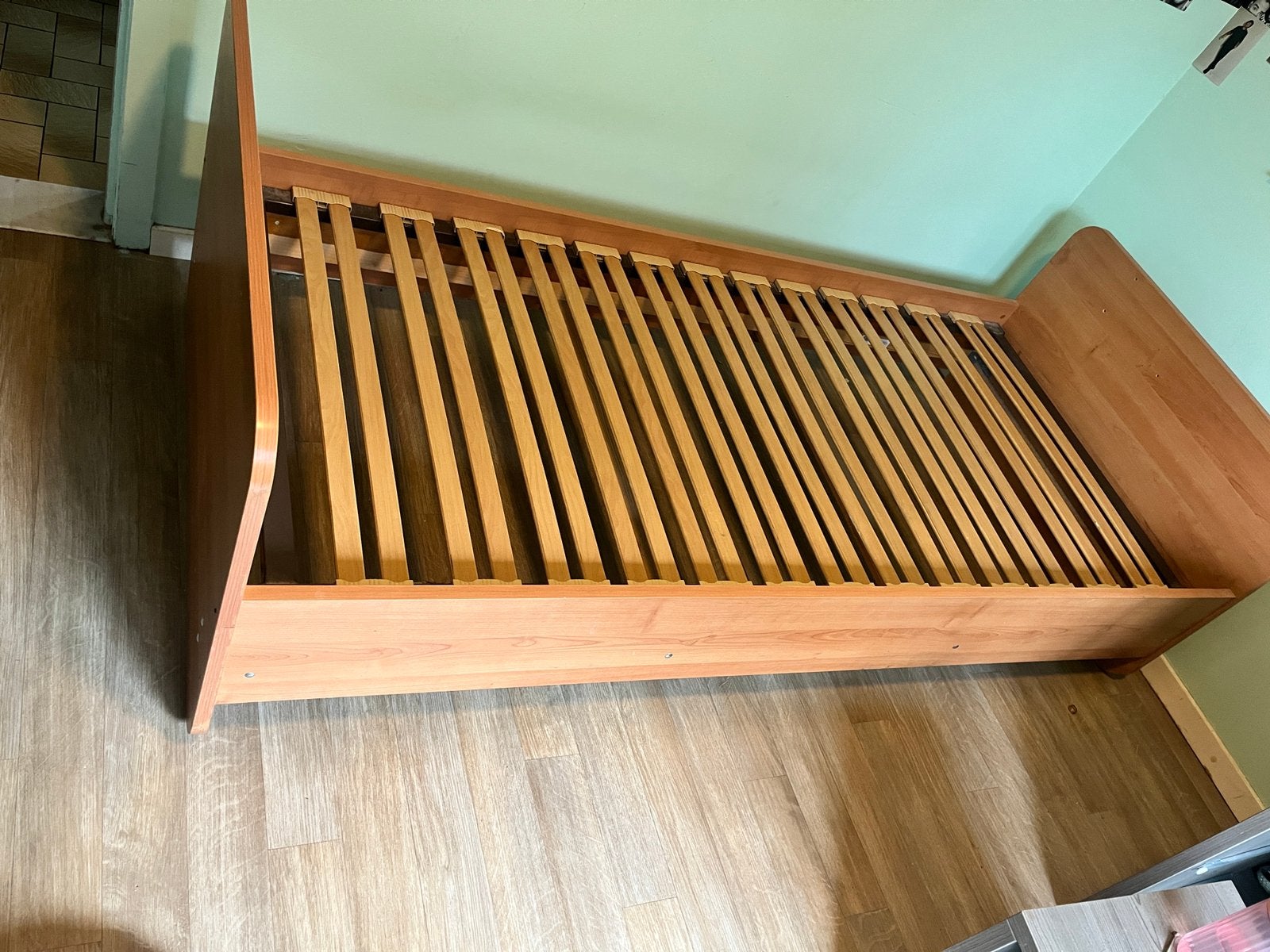 1 persoonsbed met lattenbodem gratis af te halen, Ophalen, Gebruikt, 90 cm, Eenpersoons