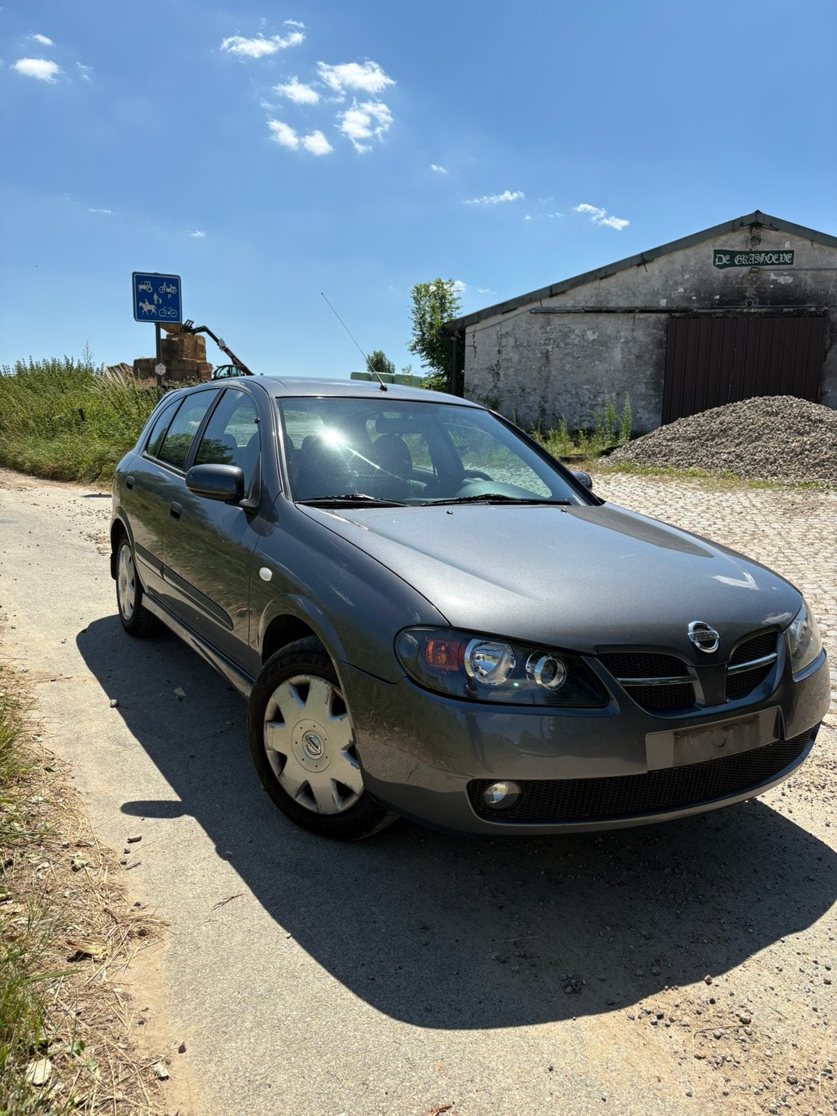 Nissan Almera 1.5 16V Zeer nette staat Airco 1 ste eigenaar, Auto's, 1497 cc, 4 cilinders, 72 kW, Bedrijf