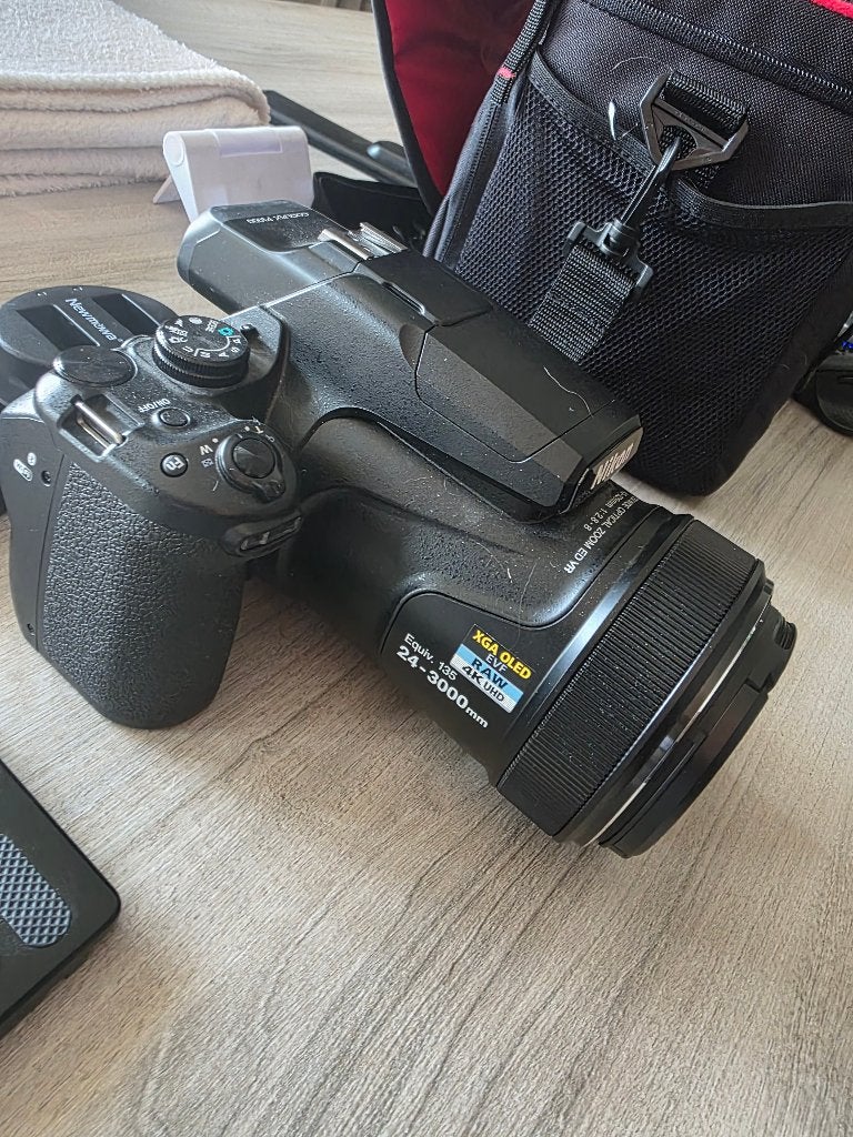 Nikon Coolpix 1000 (+5 batteries + sac rangement), TV, Hi-fi & Vidéo, Appareils photo numériques, Comme neuf, Appareil photo bridge