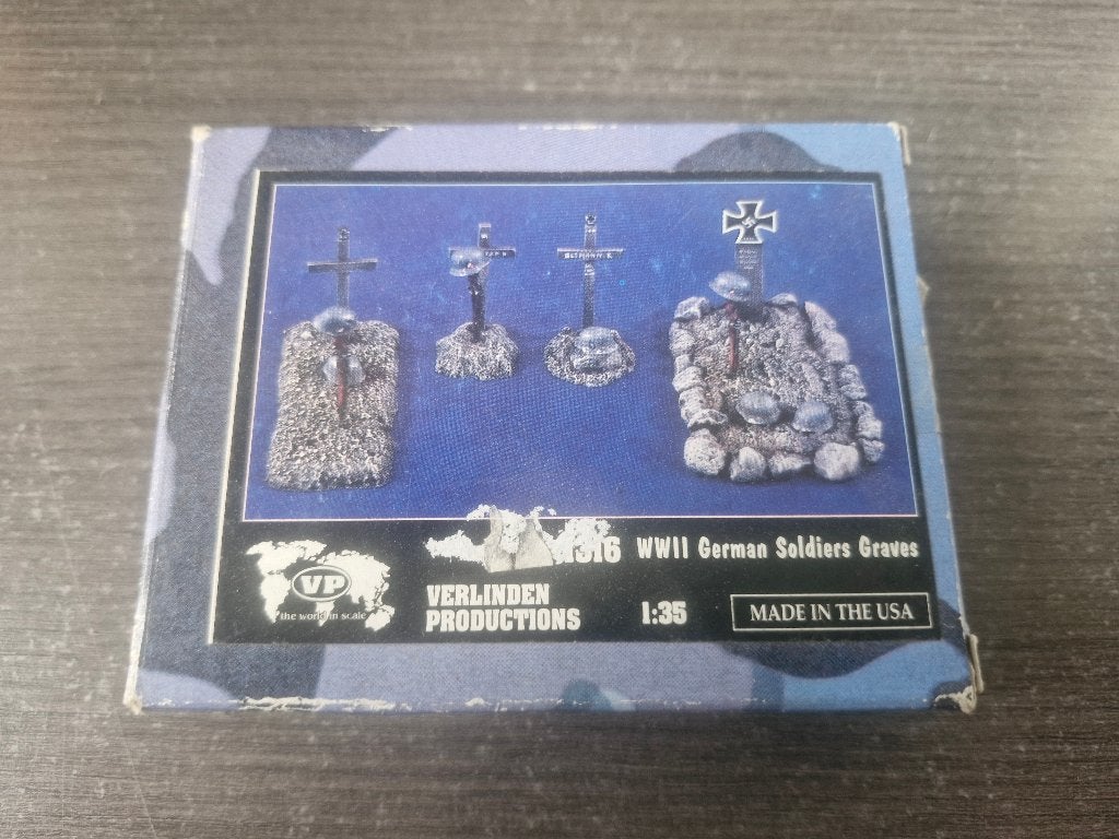 Verlinden 1/35 WWII German Soldiers Graves, Ophalen of Verzenden, Nieuw, 1:35 tot 1:50, Diorama