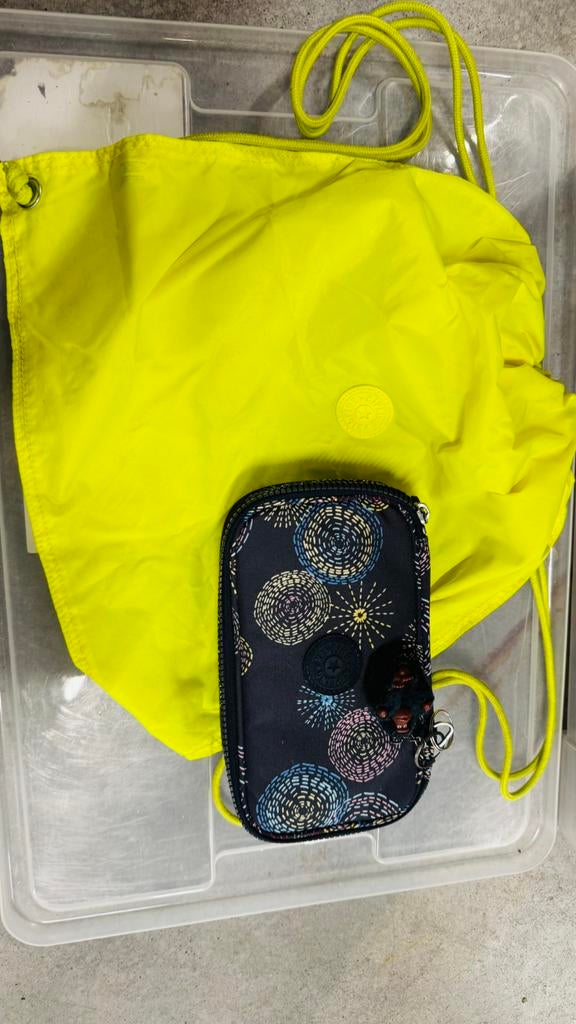 Lot Kipling plumier avec sac, Enlèvement, Comme neuf