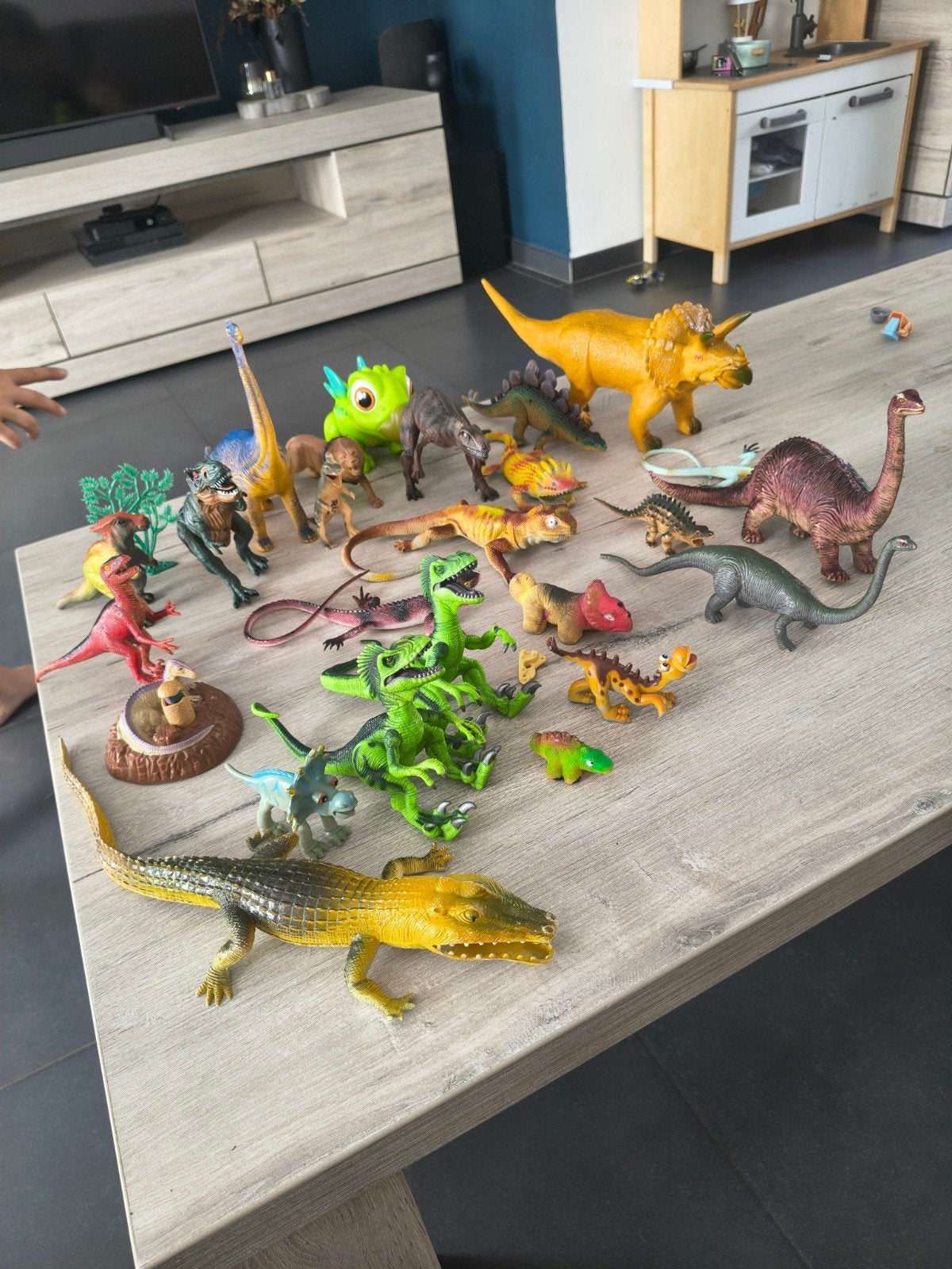 dinosaurus dino's dinosaurussen, Enfants & Bébés, Jouets | Figurines, Enlèvement, Comme neuf