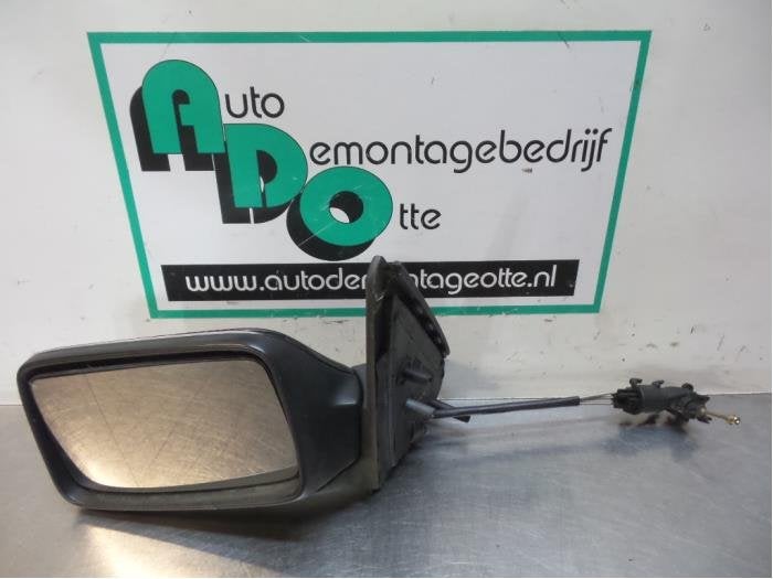 Rétroviseur extérieur gauche d'un Volkswagen Golf (Golf 91, Volkswagen, -, Utilisé, -