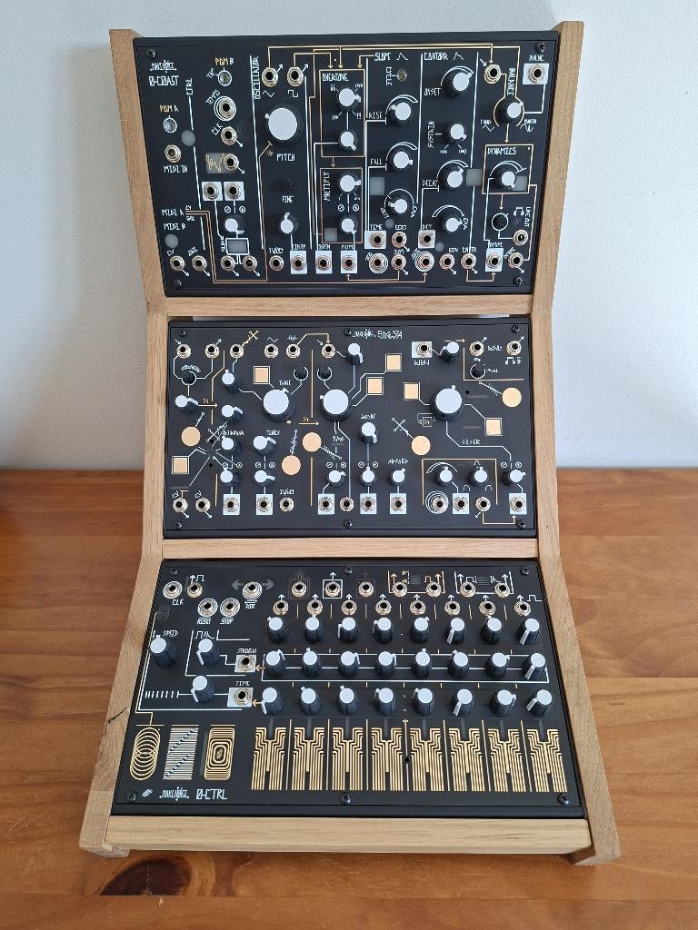 Make Noise 0-COAST/STREGA/0-CTRL + stand 2 Many Synths, Muziek en Instrumenten, Overige Muziek en Instrumenten, Zo goed als nieuw