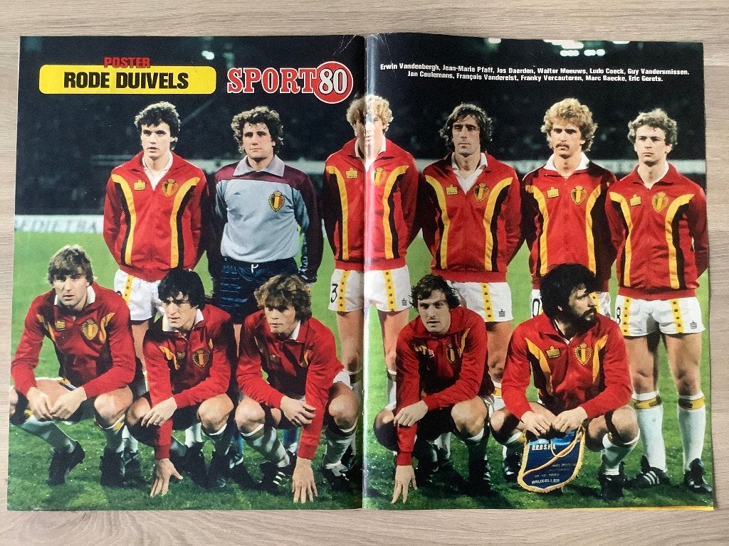Poster Rode Duivels uit Sport 80 1983, Enlèvement ou Envoi, Comme neuf, Affiche, Image ou Autocollant