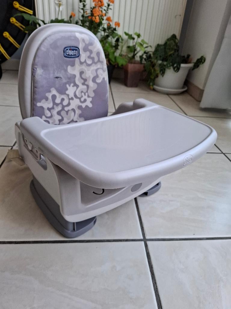 Rehausseur chaise de table bébé Chicco, Enlèvement, Utilisé, Chaise de table, Ceinture(s)