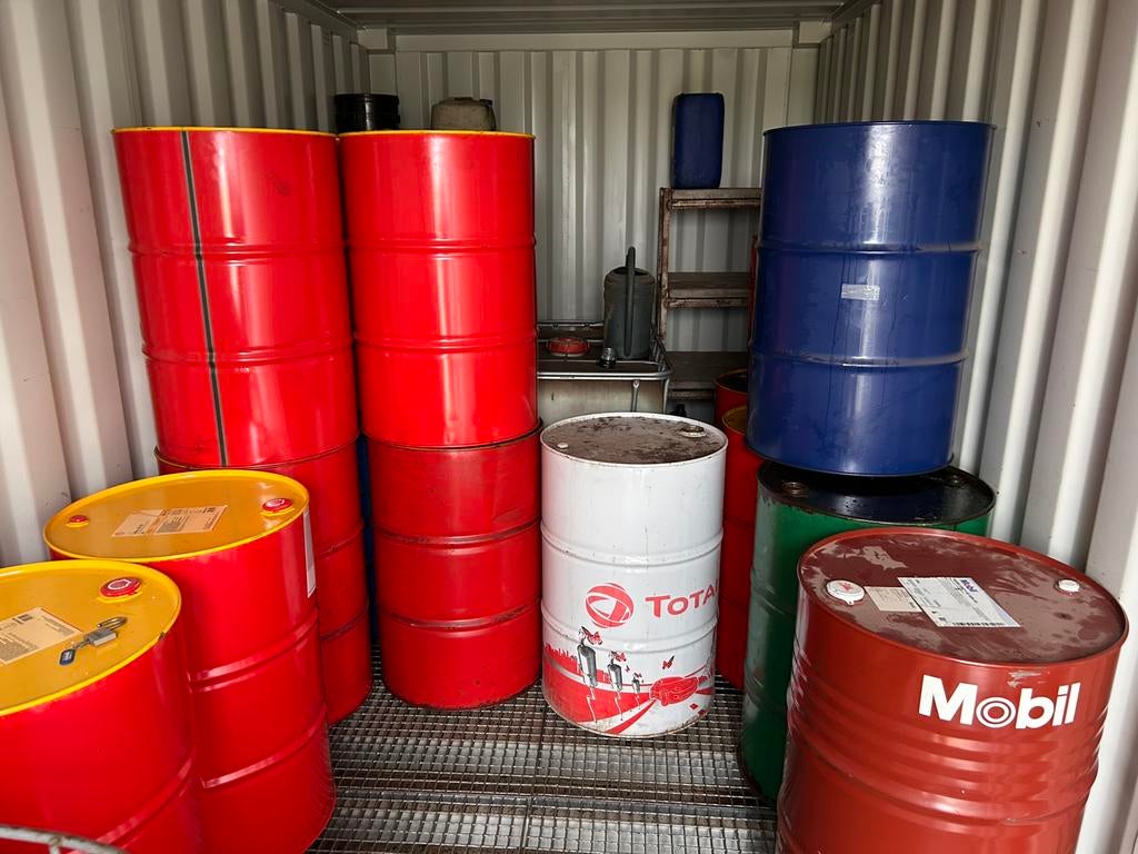 Lege olie vaten, Enlèvement ou Envoi, Comme neuf