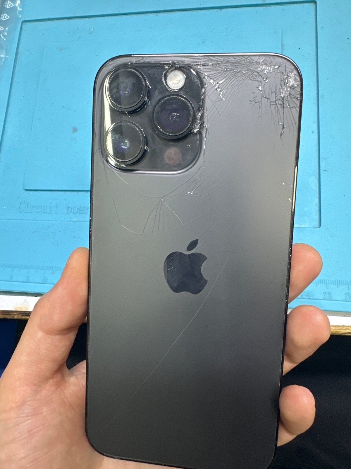 iPhone 14 Pro Max-chassis, grijze kleur, kapotte achterruit, Gebruikt, Ophalen of Verzenden, IPhone 14 Pro Max, Grijs