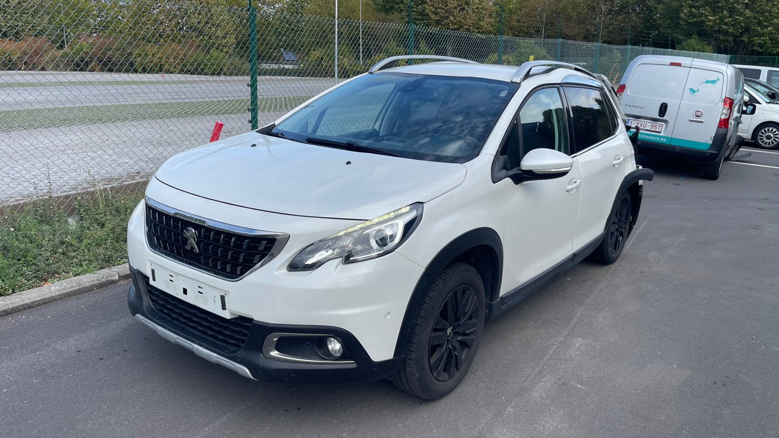 Peugeot 2008 1.2 81kw benzine 126.000km bj2016 - ongeval, Ophalen, Wit, 1200 cc, Benzine