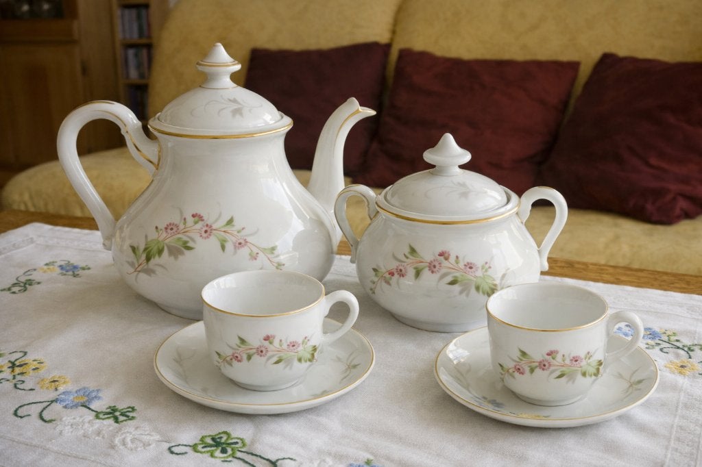 Service ancien en porcelaine, Enlèvement ou Envoi