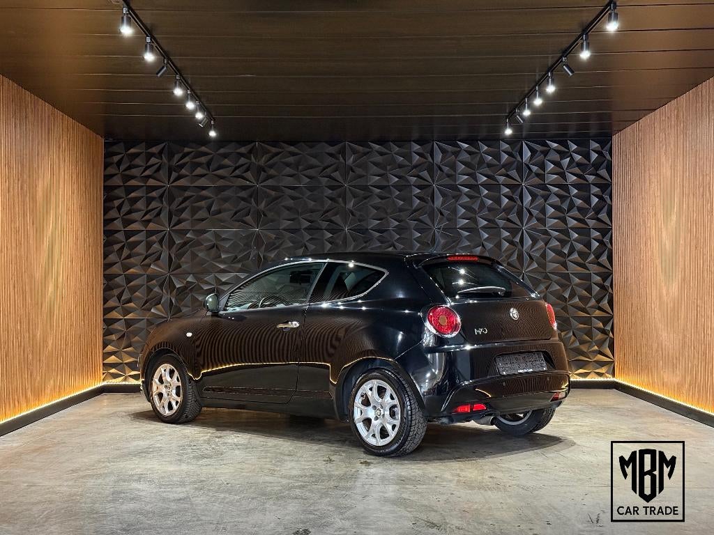 ✅ Alfa Romeo MiTo 1.3 JTD GARANTIE Airco Parksensoren 1.Eig, Auto's, Alfa Romeo, Voorwielaandrijving, Stof, Zwart, Zwart