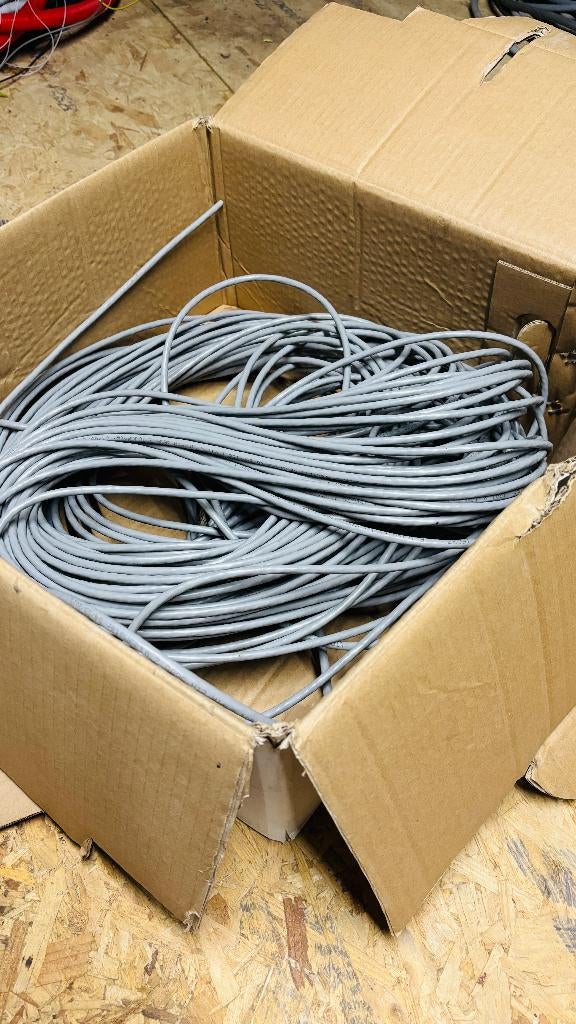 netwerkkabel Cat6 UTP +- 82 meter, Ophalen, Zo goed als nieuw