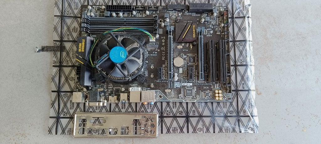 Moederbord met processor i5 6500, Computers en Software, Ophalen, Gebruikt, LGA 1151, DDR4