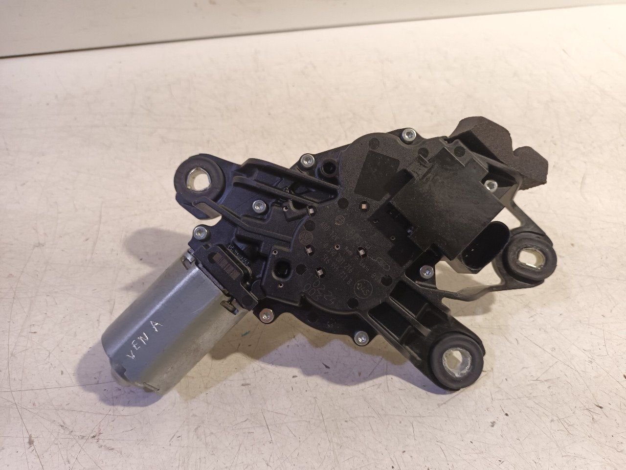 Ruitenwissermotor achter Seat Alhambra, Onderdelen@venauto.nl, Van der Ven Autorecycling B.V., Gebruikt, Ettenseweg 76, 4706 PB Roosendaal, The Netherlands