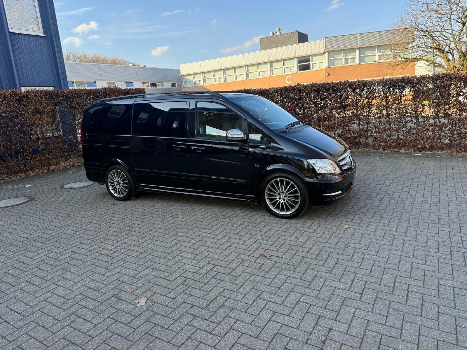 MERCEDES VIANO 3.0D V6 AUTOMAAT DUBBELE CABINE 2012 178000KM, Auto's, Automaat, Euro 5, Zwart, Parkeersensor