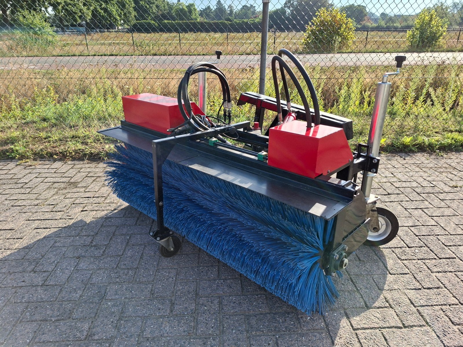 Veegborstel 150cm voor op loader/wiellader/kniklader, Jardin & Terrasse, Balayeurs, Enlèvement, Comme neuf