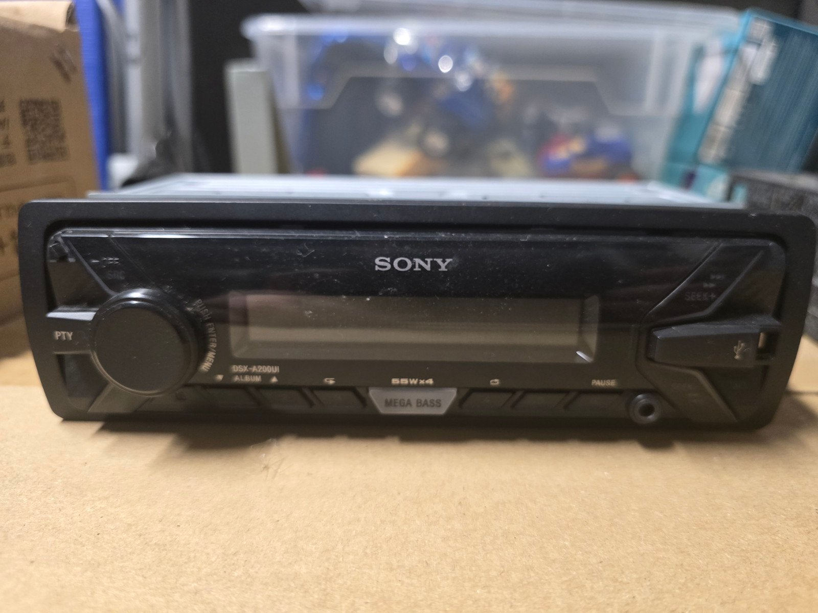 Sony autoradio enkel din, Ophalen