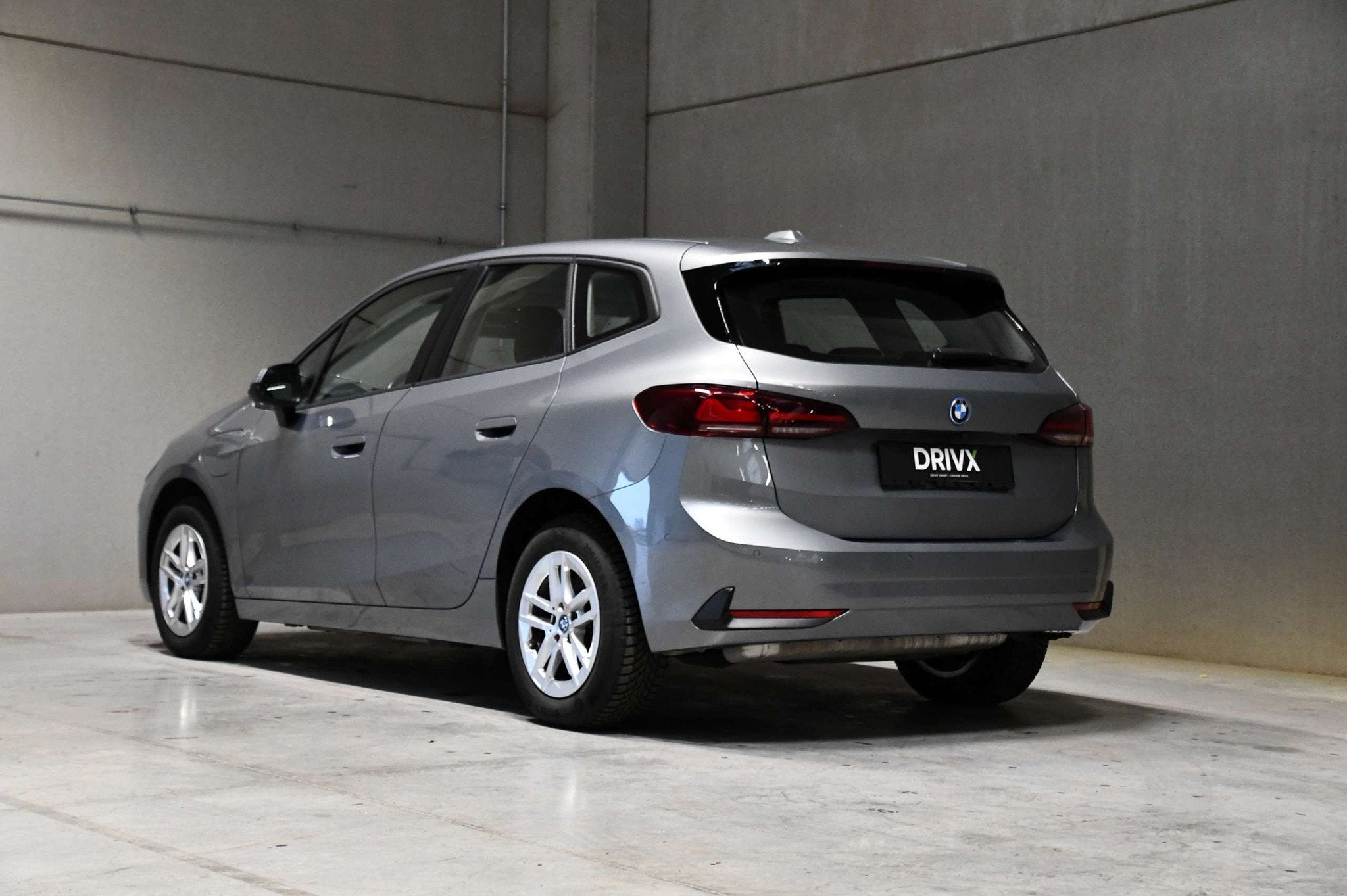 BMW 2 Serie 225 PHEV - Active Tourer - Cruise Control - Came, Auto's, BMW, Automaat, 245 pk, Stof, Gebruikt
