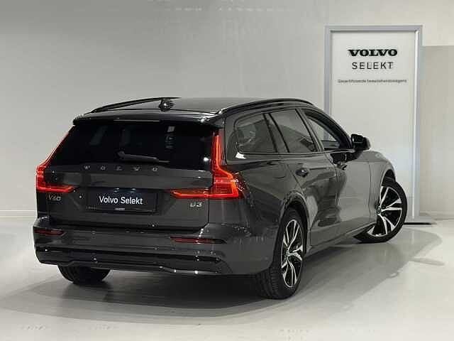 Volvo V60 B3 Mild hybrid Dark Plus, Auto's, Automaat, Euro 6, 1969 cc, Hybride Elektrisch/Benzine