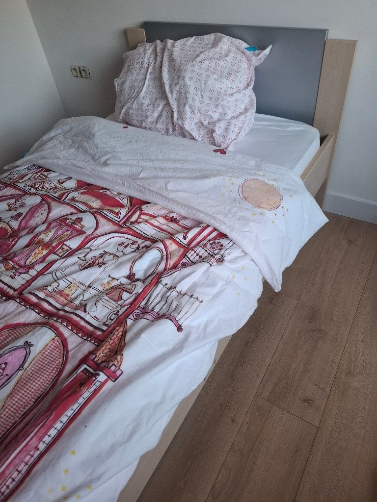 Eénpersoonsbed, Ophalen, Gebruikt, 90 cm, Eenpersoons