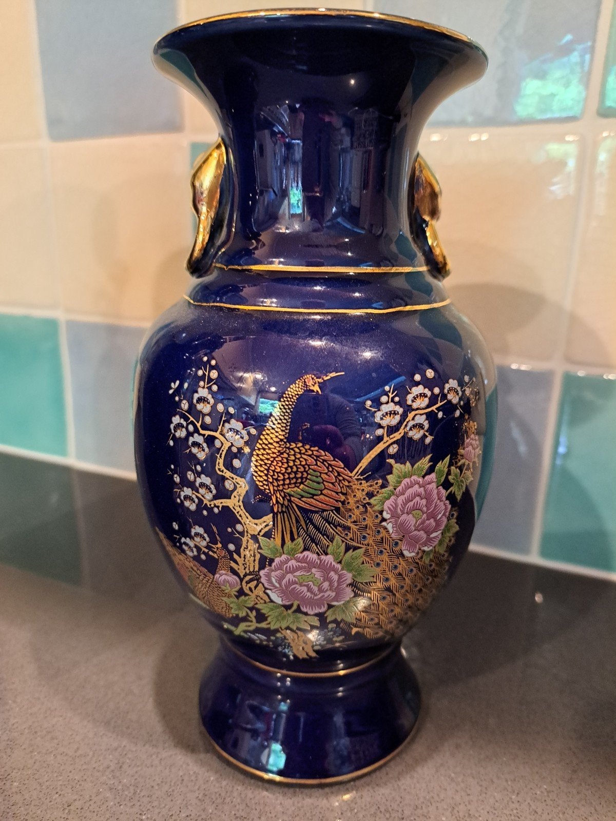 Vases chinois, Enlèvement