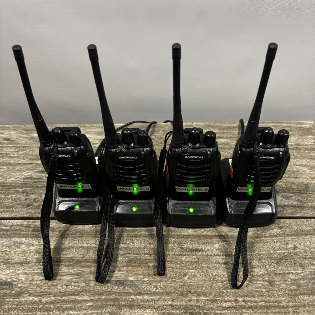 Set van 4 Baofeng BF-888S Walkie Talkies / Portofoons, Ophalen of Verzenden, Zo goed als nieuw, Portofoon of Walkie-talkie, Handsfree-functie