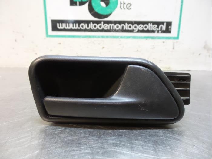 Poignée portière 2portes droite d'un Volkswagen Caddy (Cad, Volkswagen, -, 3 mois de garantie, Utilisé
