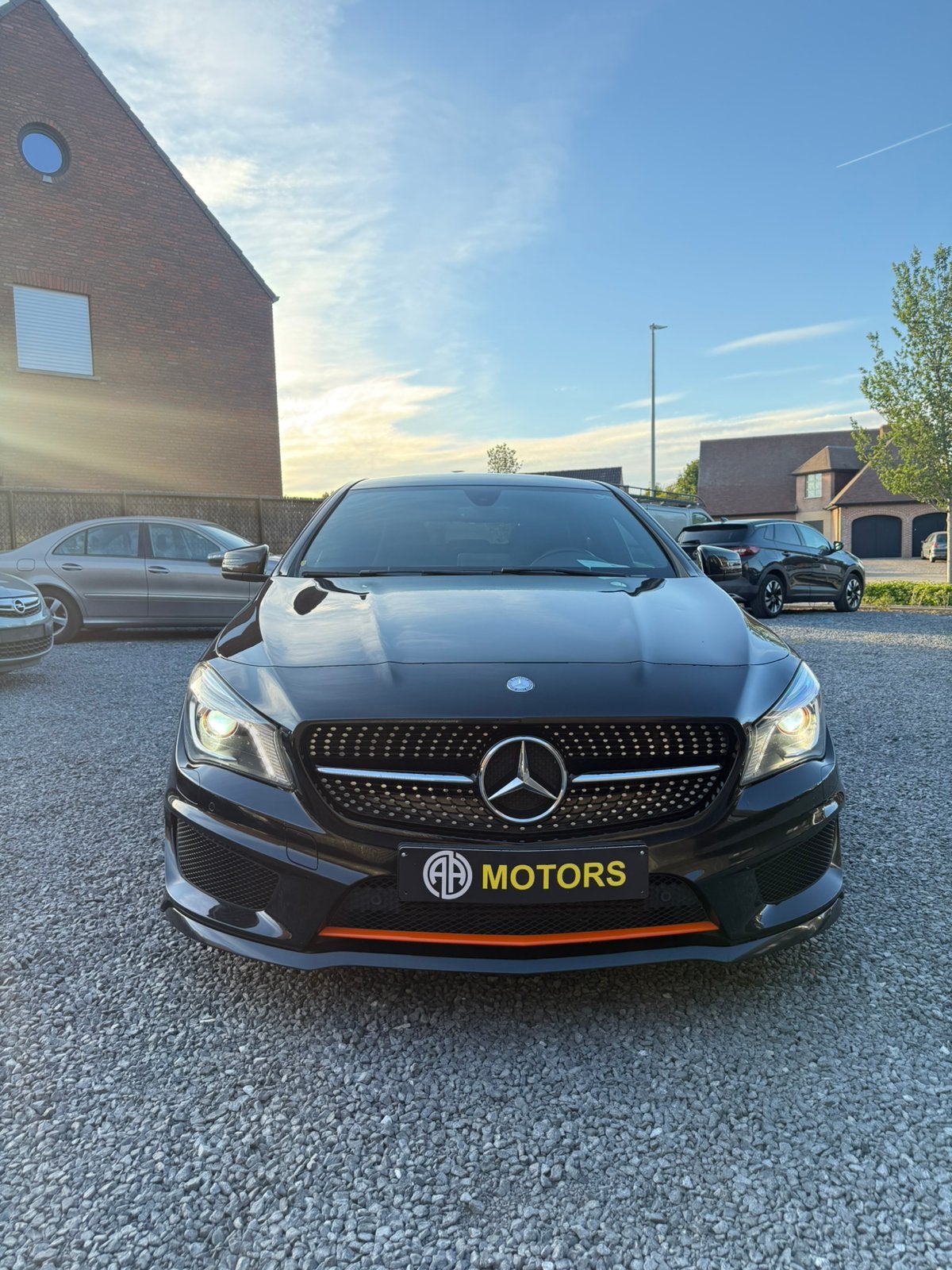 Mercedes-Benz CLA 180  AMG Pack 1.6 Benzine Automaat, CLA, Parkeersensor, 4 cilinders, Zwart