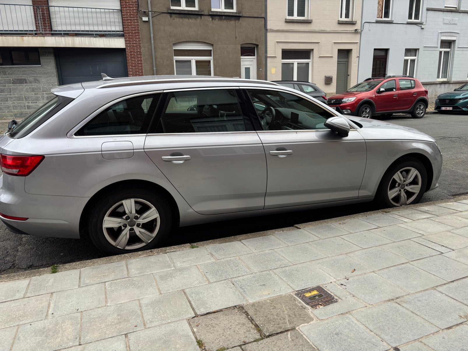 EEN, Auto's, 2000 kg, A4, Leder, 5 deurs