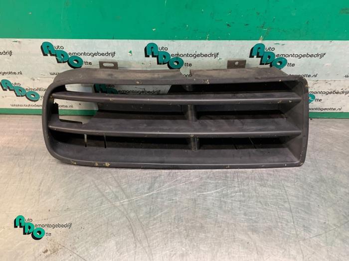 Bumper Rooster van een Volkswagen Golf (Golf 97-), Gebruikt, -, Volkswagen, -