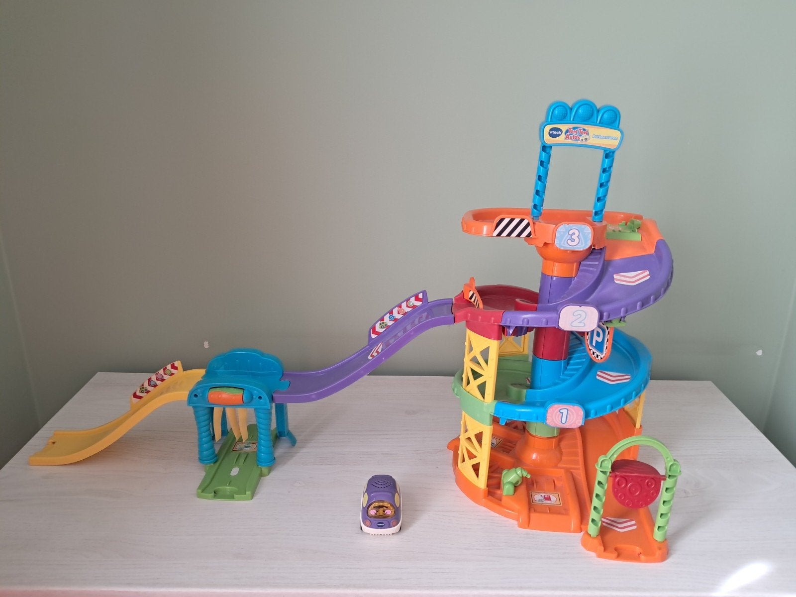 Vtech toet toet auto's parkeertoren, Kinderen en Baby's, Ophalen, Gebruikt