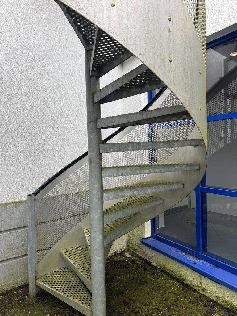 gegalvaniseerde wenteltrap breedte 80 cm h, Doe-het-zelf en Bouw, Ophalen of Verzenden, Zo goed als nieuw