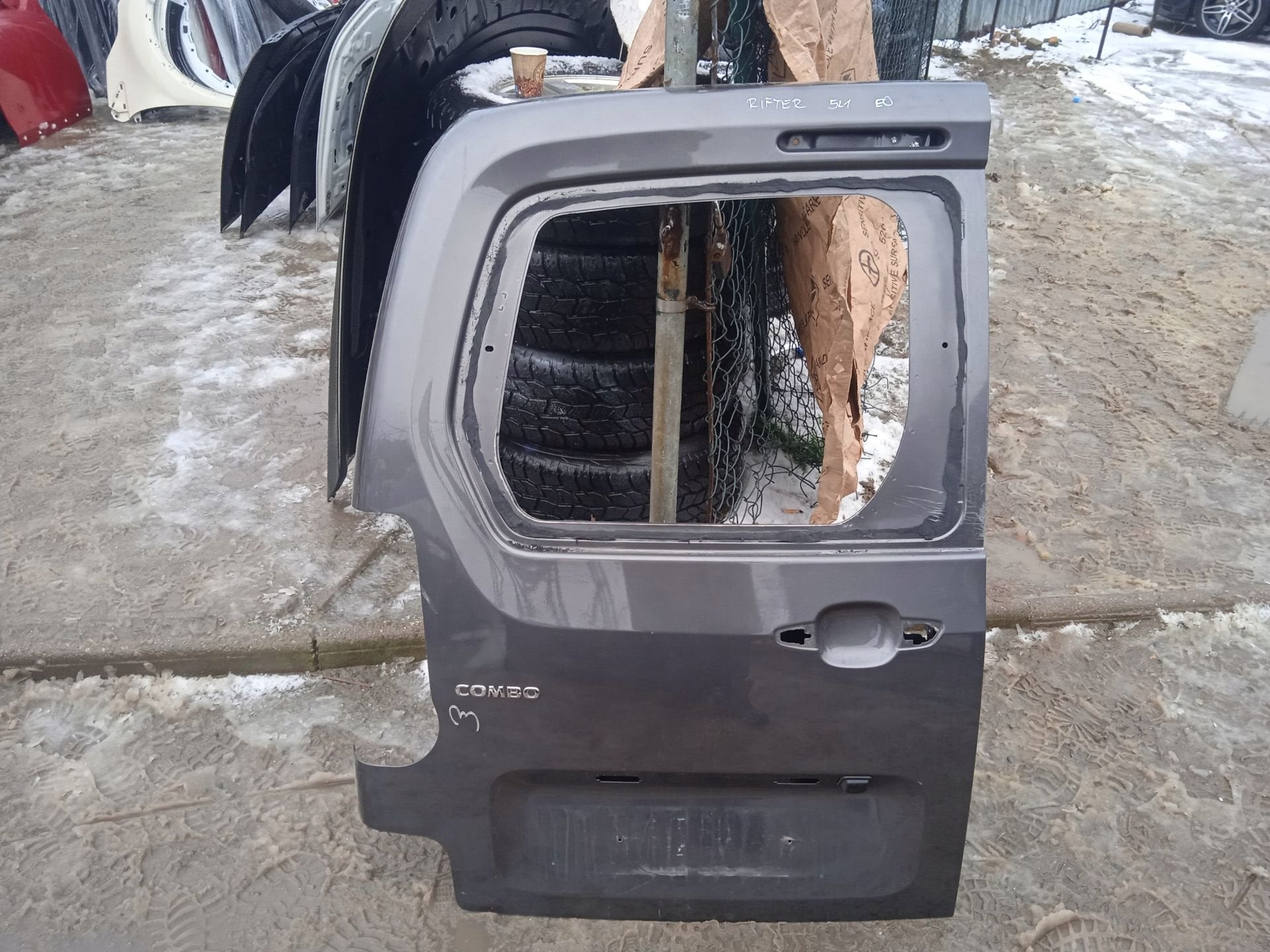 Rifter Berlingo Combo Portier Links, Gebruikt, Citroën, Taurusavenue 1
2132 LS  Hoofddorp, NL, Privacyrights-citroen@mpsa.com