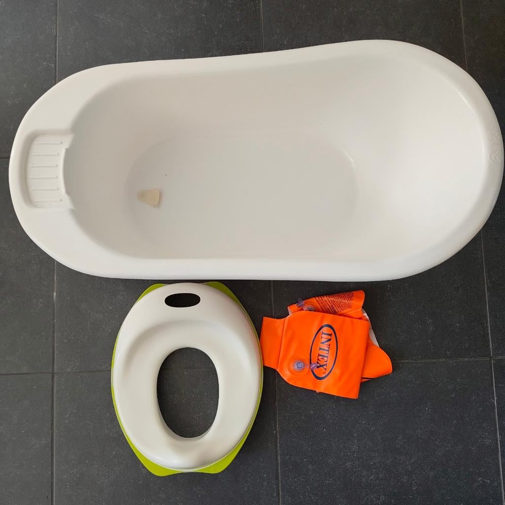 Bébé grandit - lot bain - toilette - natation, Enfants & Bébés, Enlèvement, Comme neuf, Baignoire, Standard