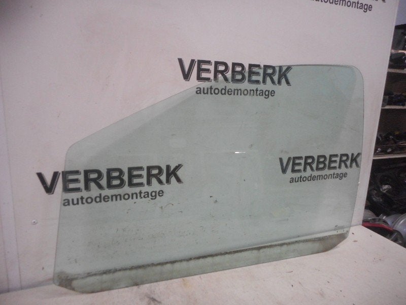 VITRE AVANT GAUCHE Ford Galaxy (WGR) (01-1995/05-2006), Autos : Pièces & Accessoires, Henry-Ford-Straße  1
50735  Köln, DE, Ford-Werke GmbH