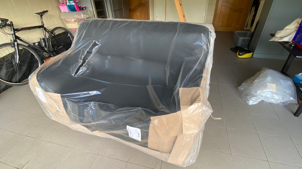 nieuwe tweezit sofa, Huis en Inrichting, Ophalen, Kunststof, 75 tot 100 cm, Minder dan 150 cm