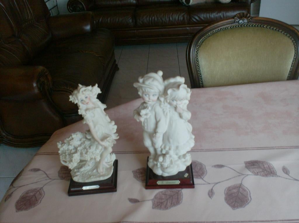 2 mooie beeldjes, Antiek en Kunst, Ophalen of Verzenden