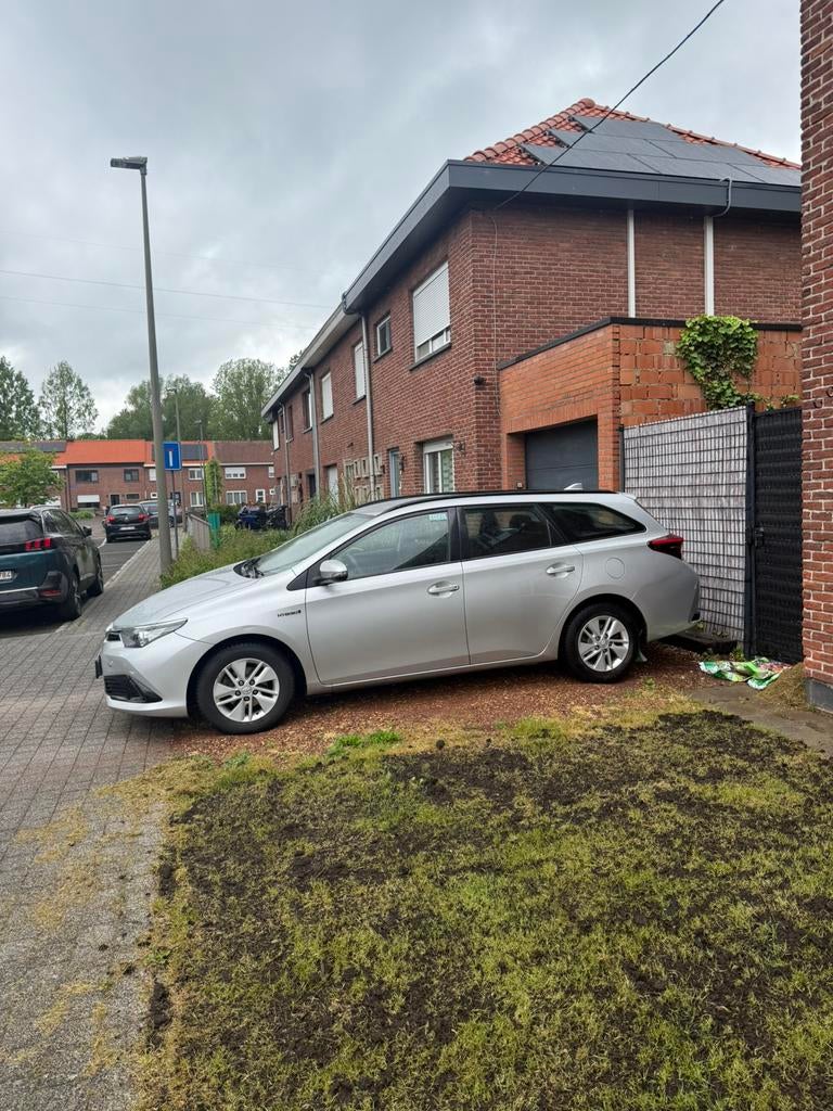 Toyota auris hybride bj 12/2016 break met 292000km euro 6b, Auto's, Toyota, Particulier, Auris, Hybride Elektrisch/Benzine, Euro 6