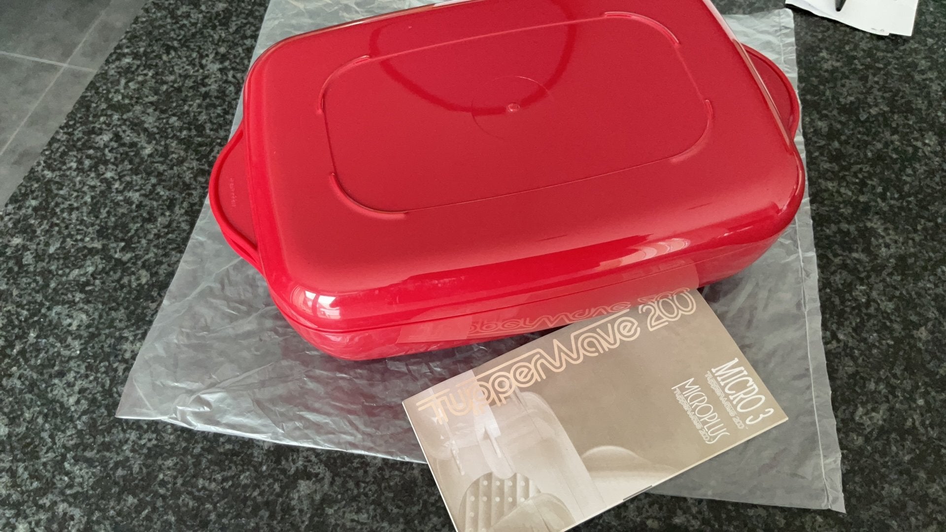 Tupperwave 200  Microplus  Tupperware, Huis en Inrichting, Keuken | Tupperware, Ophalen of Verzenden, Nieuw, Schaal