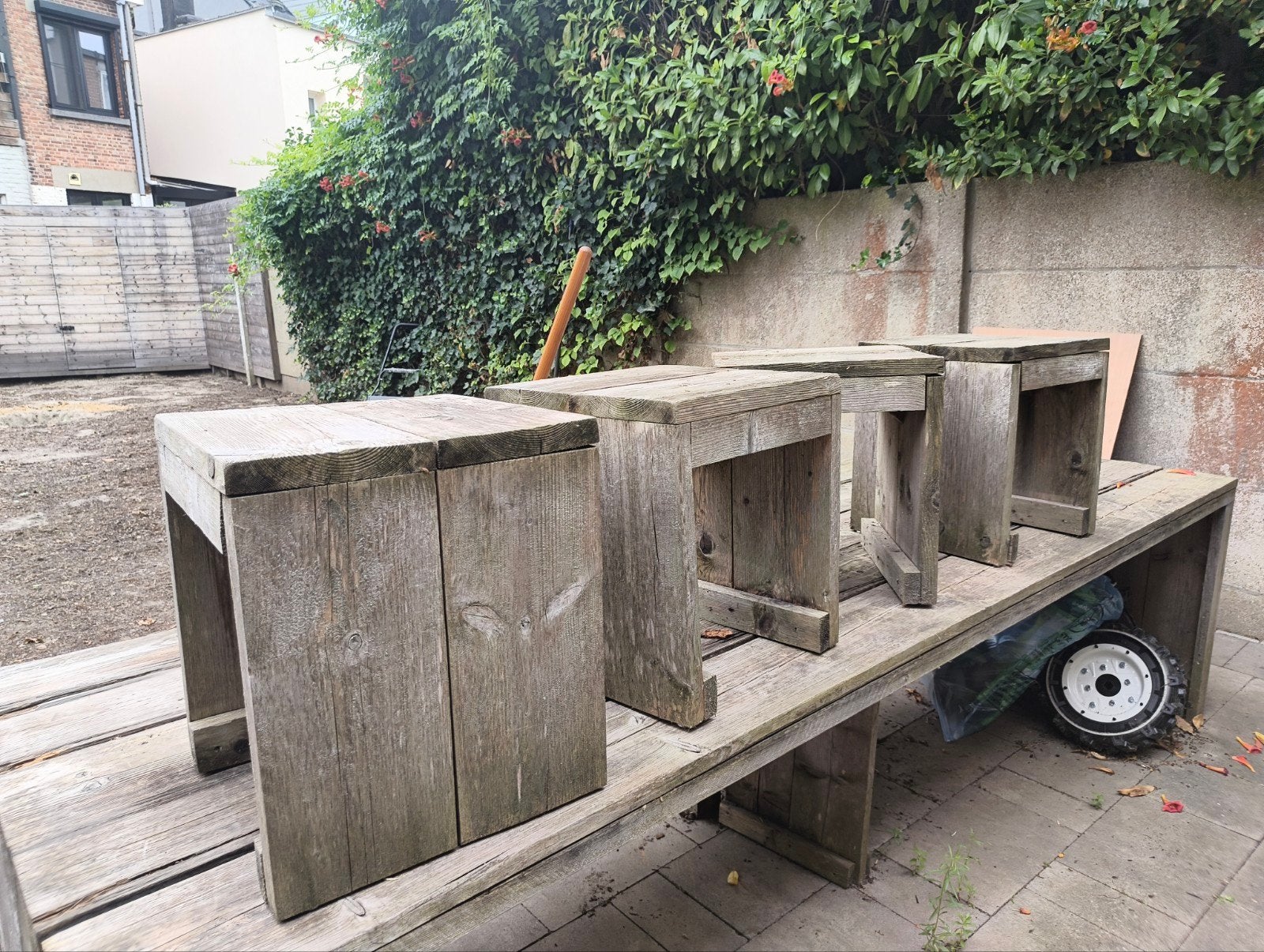 4 houten krukjes, Jardin & Terrasse, Bacs à fleurs & Jardinières, Enlèvement