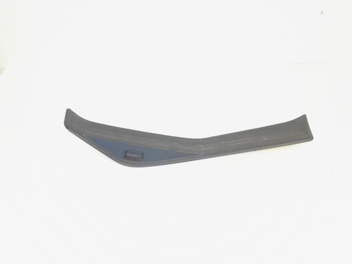 Marche-pied (list de couverture) droite d'un BMW 3-Serie, -, 3 mois de garantie, Utilisé, -