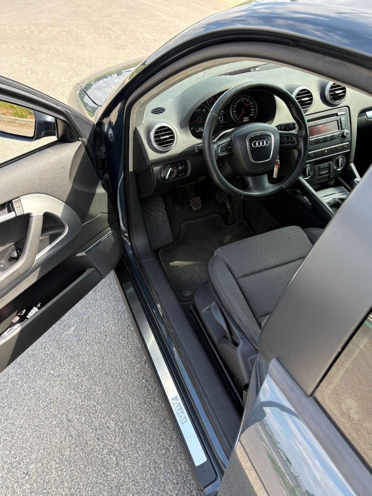 audi a3 2.0 tdi 140ch facelift phase 2, Carnet d'entretien, Autres couleurs, Automatique, 140 kW